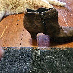 Vintage Aerosole Heeled Ankle Boots